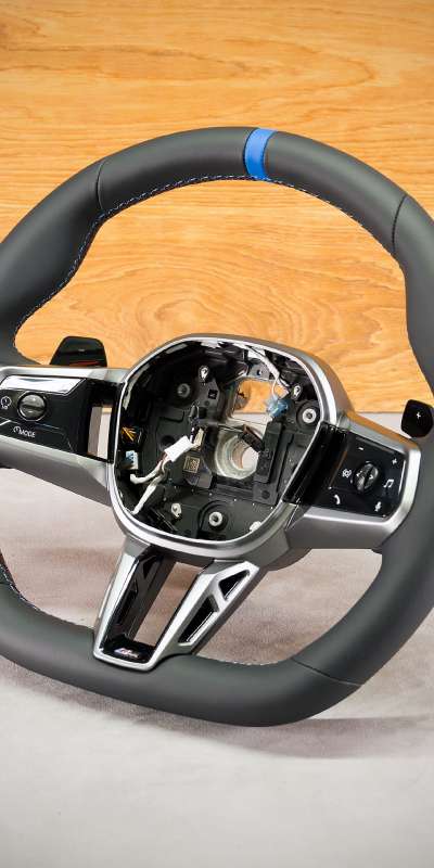 BMW 5er G61 Touring Lenkrad Neu beziehen